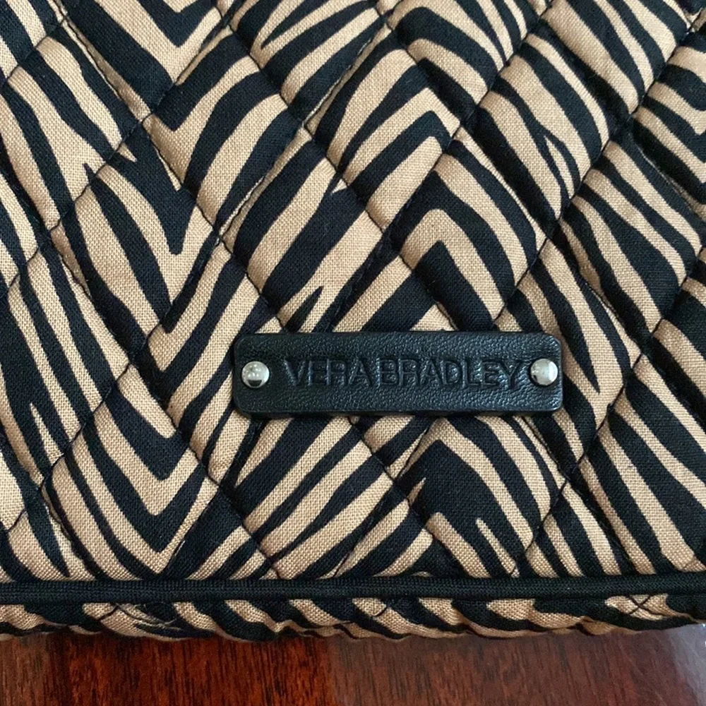 NEW Vera Bradley E-Reader Sleeve in “Zebra” Brown Animal Print padded retired!